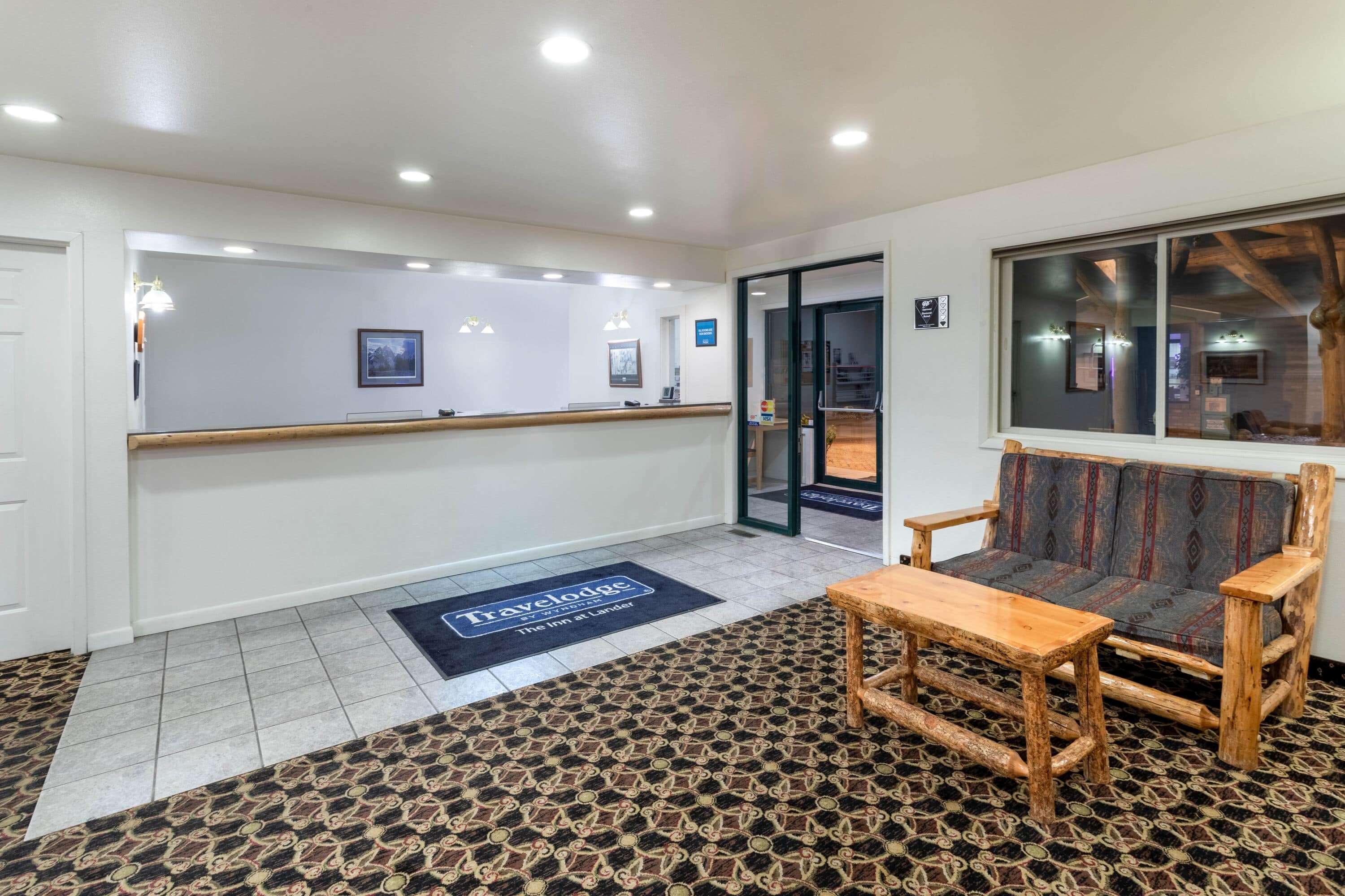 Inn At Lander, Travelodge By Wyndham מראה חיצוני תמונה