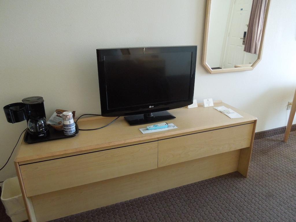 Inn At Lander, Travelodge By Wyndham מראה חיצוני תמונה